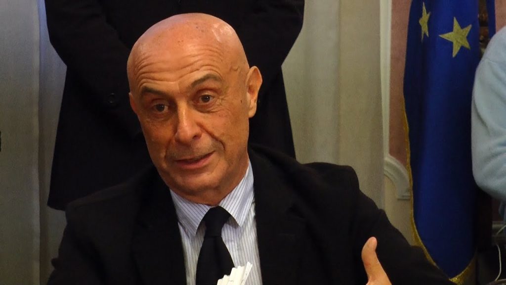 Minniti, predecessore (e oppositore) di Salvini