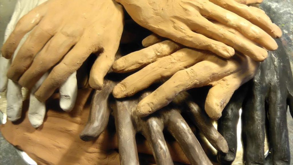 Diecimani, per plasmare l'arte #196