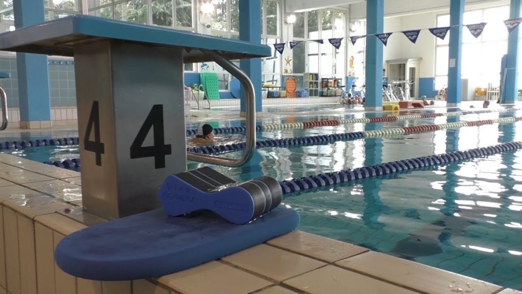 Un tuffo in piscina #201