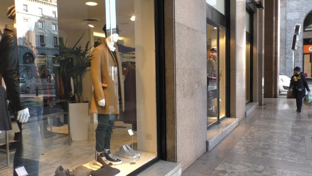 Aperture domenicali, Varese tentenna