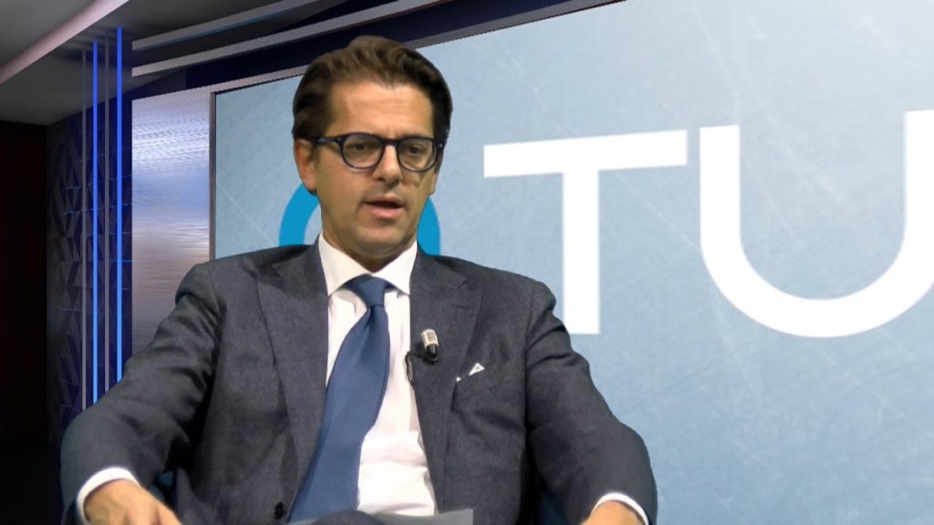 Lunghi furibondo: "Scuola-Lavoro dimezzata"