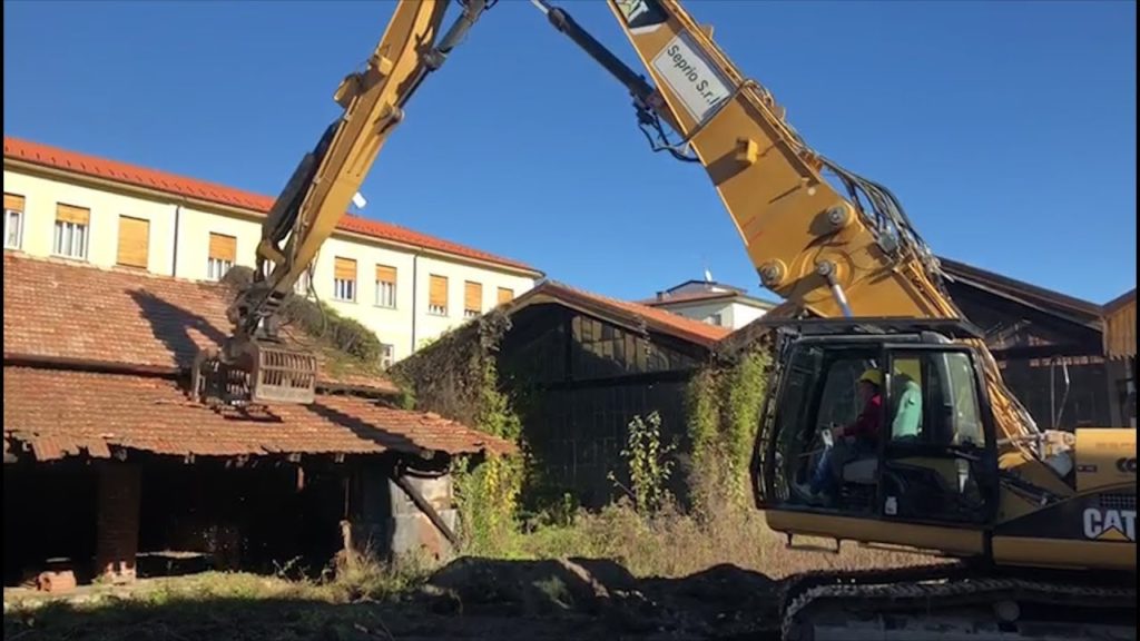 Giù il "mostro" di Biumo, ora rigenerare costa meno