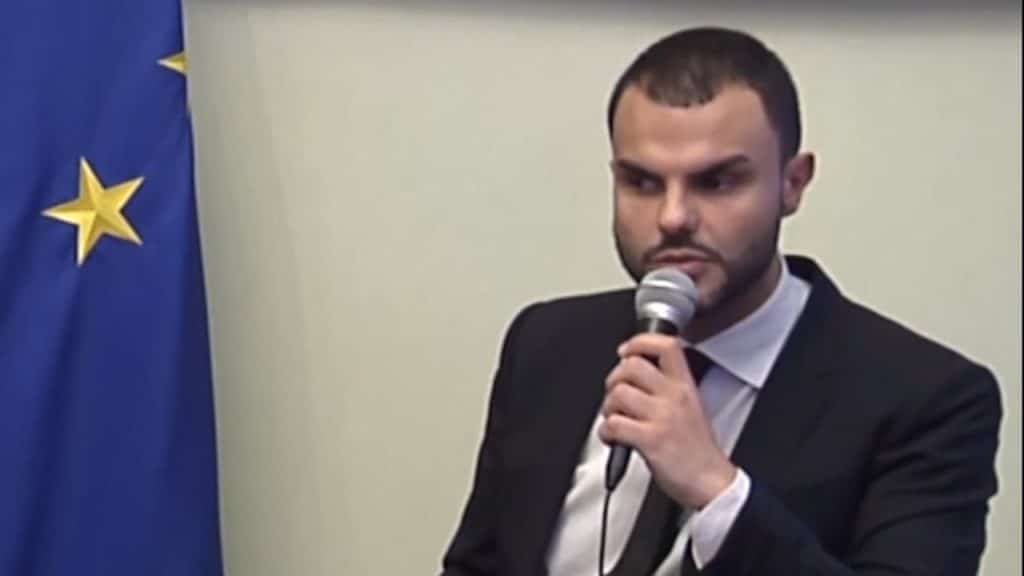 "Il vento contro", Cassioli conquista Palazzo Chigi