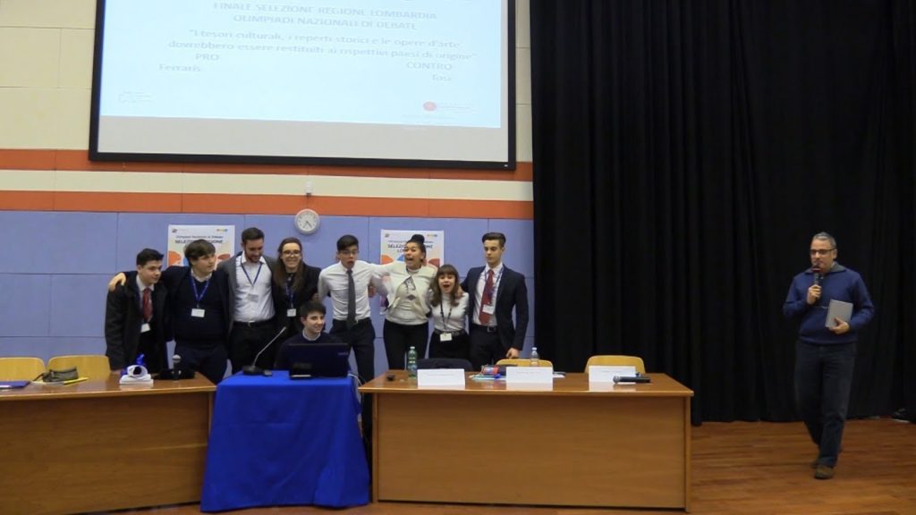 Campioni di dibattito crescono all'Ite Tosi