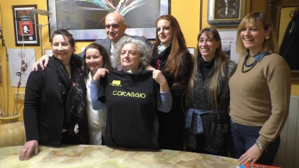 Una serata di luce sui bambini ombra