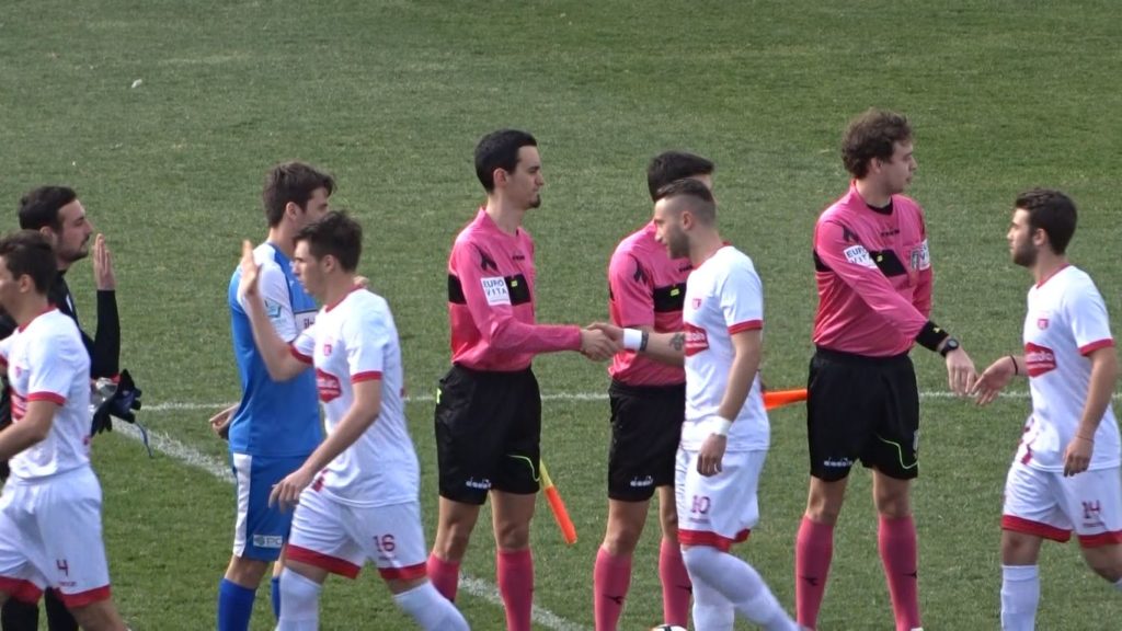 Varesina arrembante, ma Sestese d'acciaio