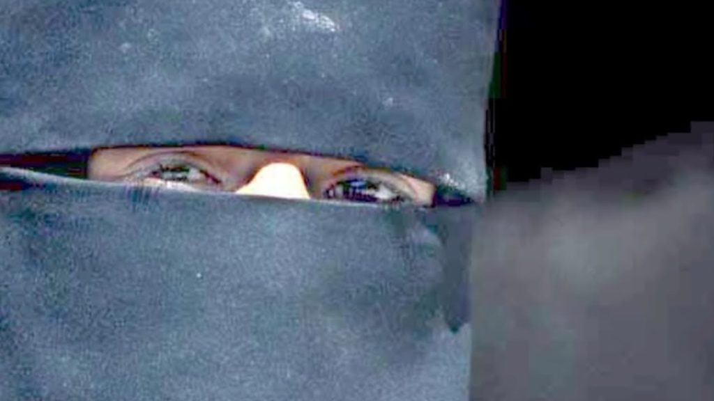 La donna al centro del mondo #223