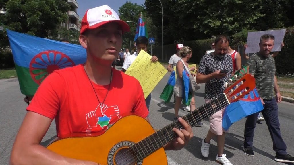 Sinti: “Fateci tornare in via Lazzaretto”