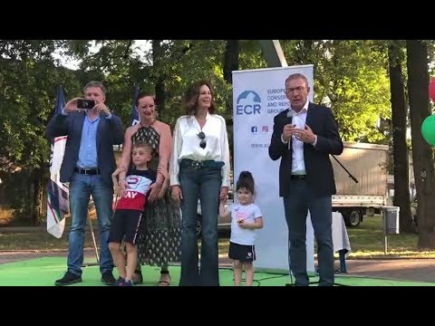 I Fratelli d'Italia spolpano FI. E puntano sulla Cultura