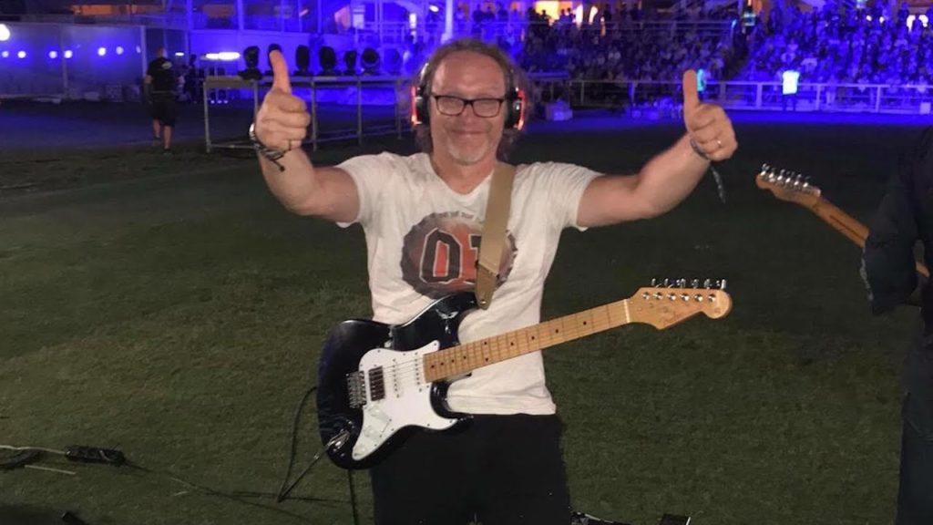 Emanuele, il rocker bustocco coi mille di Parigi