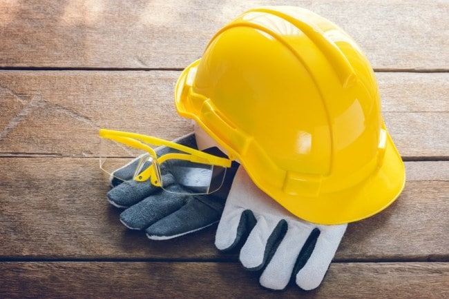 Orsa, schiacciato dai rulli