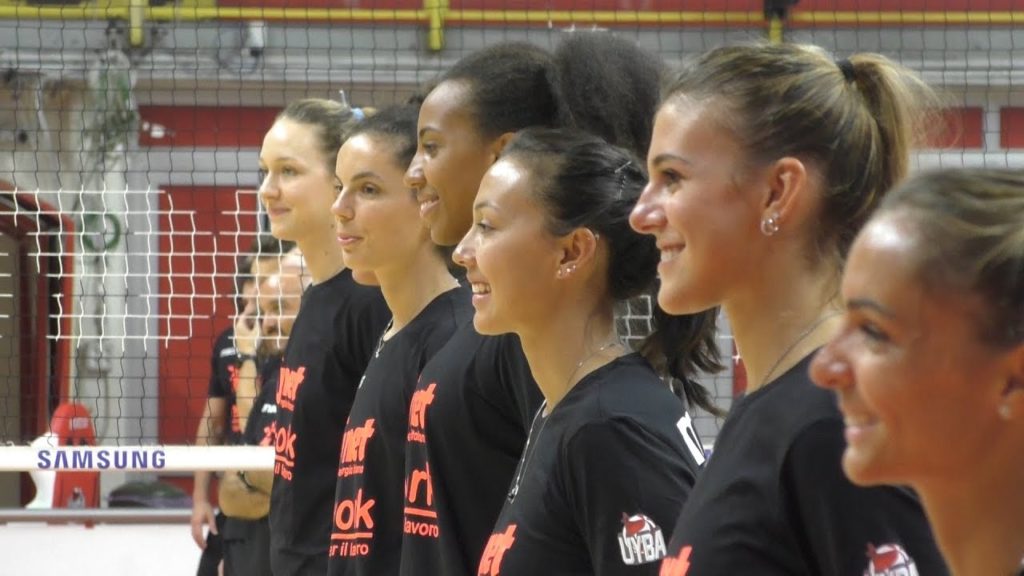 UYBA, il sorriso del primo giorno