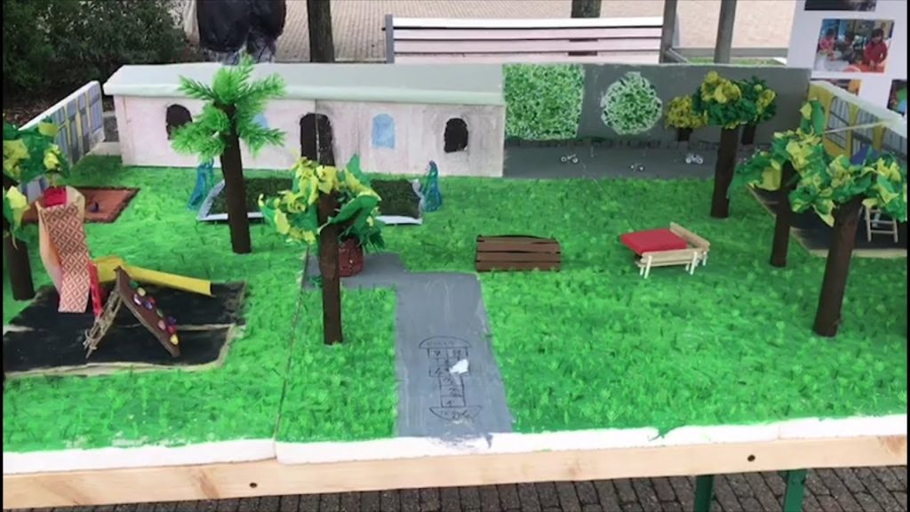 A Busto i bimbi sognano "il cortile di Greta"