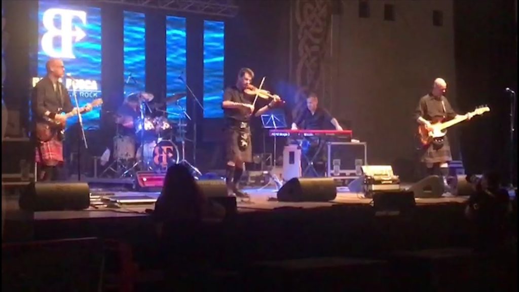 BustoFolk baciato dal sole