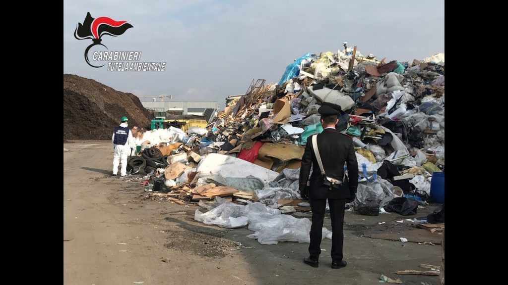 Rifiuti abusivi (e milionari). Carabinieri ad Origgio