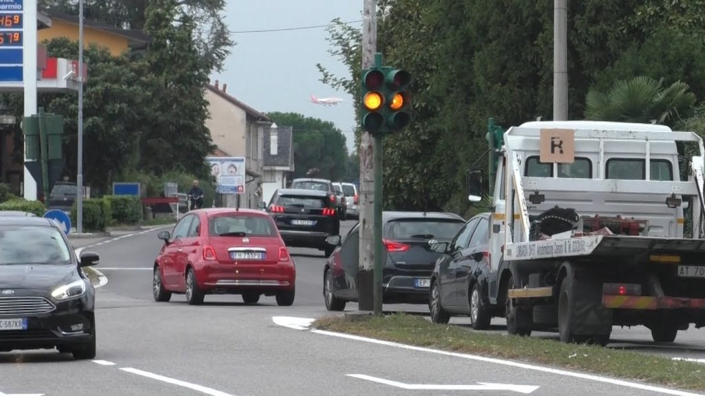 Semaforo in tilt? Scatta l’ipotesi rotonda