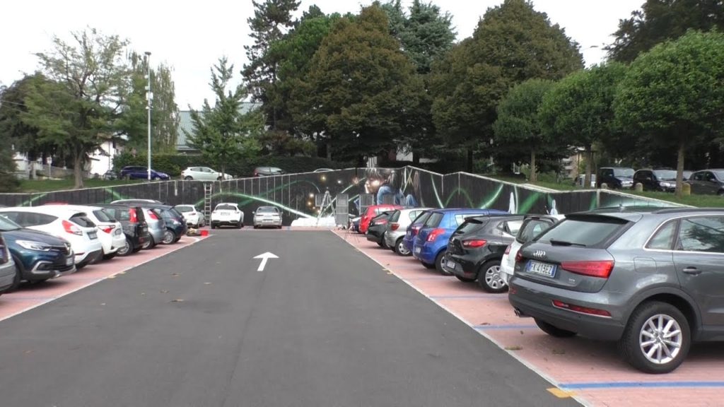 Piazza dei Mercanti, il parcheggio fa discutere