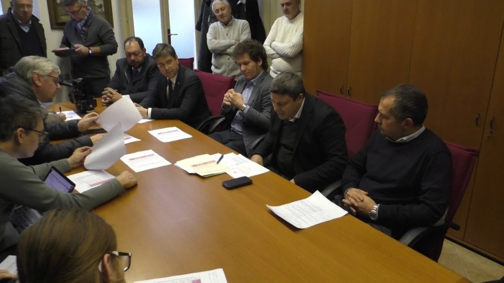 Mannaia sui Comuni, Lega: "Premiati gli spreconi"