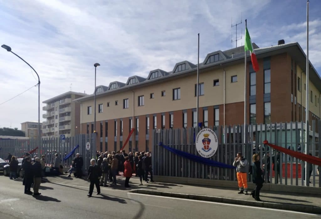 Busto, inaugurata la nuova Caserma