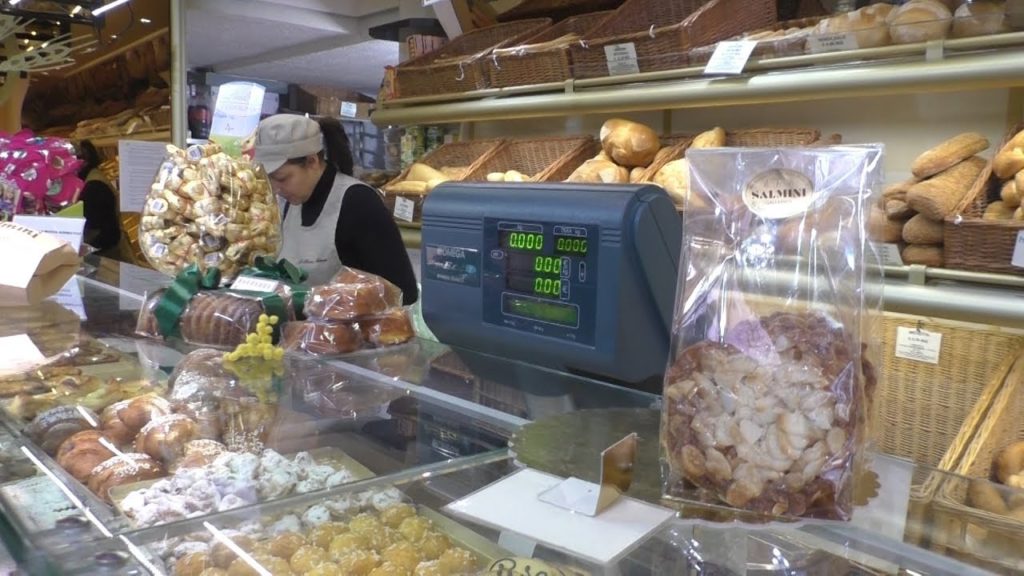 Gallarate, i negozi storici più forti della crisi