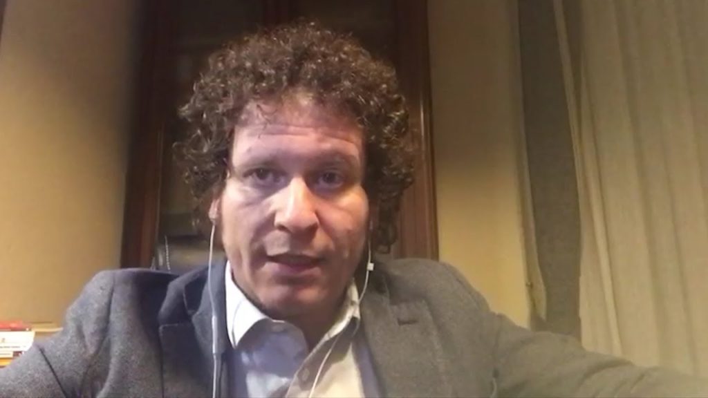 "Nostri stipendi agli ospedali, nostro tempo alle imprese"