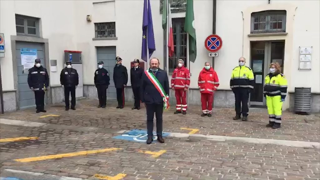 Sindaci in silenzio, in segno di lutto e solidarietà