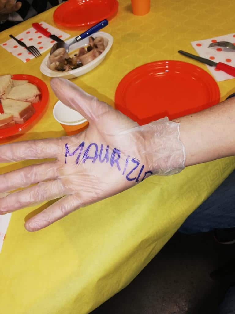 Pasqua del Viandante, un grazie scritto sulle mani