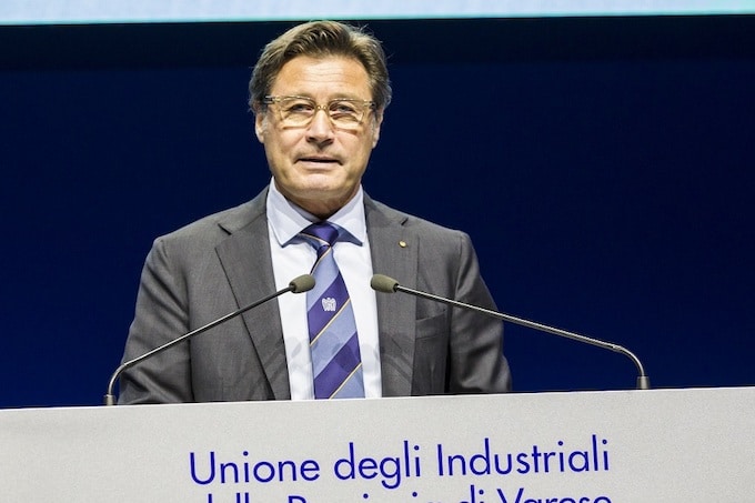 "Politica incapace. Le mance non servono. Fateci lavorare"il