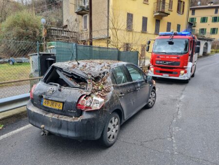 Cadegliano: Paura sulla provinciale, il video della frana