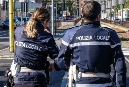 Varese: Telefonino al volante, 10 multe in un solo giorno