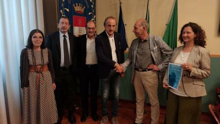 Busto: Synenis, “Oltre la guerra” visto da Sante Maletta