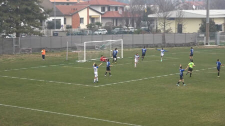 Calcio: Magenta da sogno, Solbia da Coppa, crisi Saronno