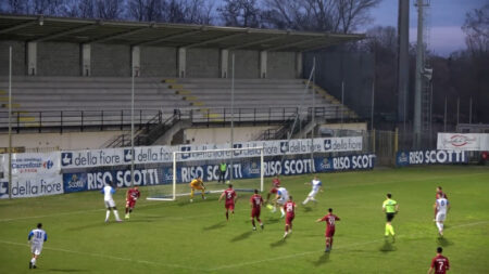 Calcio: Magenta da sogno, vittoria e primato