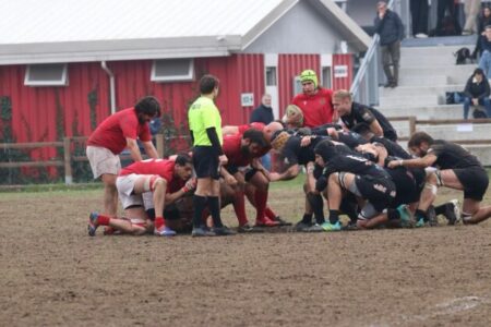 Rugby: Il Varese lotta ma non basta: Bergamo vince 3-21
