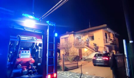 Vergiate: Incendio nella notte, 4 in ospedale