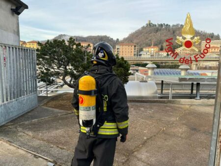 Monza: Esplode capannone, 11 feriti. Nessuno è grave
