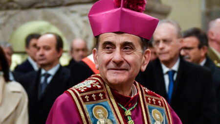 Somma: Via Crucis, in cammino con l’Arcivescovo Delpini