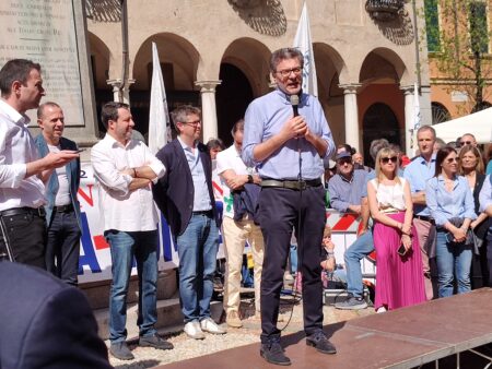 Varese: Tutti in piazza per il compleanno della Lega