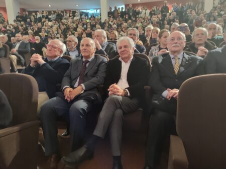 Gavirate: Ieri paese, oggi città. Il plauso degli ex sindaci