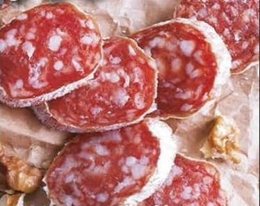Moncestino: A tavola i salumi della tradizione