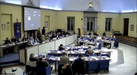 Busto: Maggioranza, troppi assenti. Salta il consiglio