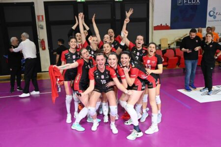 Volley: Futura show a Macerata: 3-0 per volare in finale