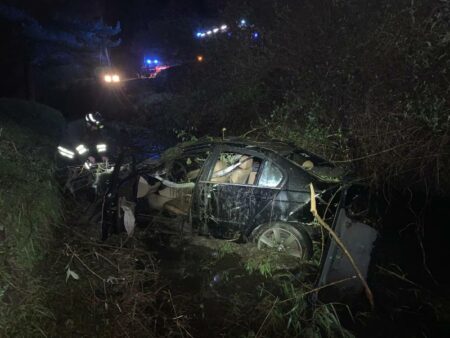 Germignaga: Auto nel canale, tanta paura ma nulla di grave