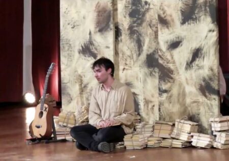 Busto: Il rogo dei libri al Teatro Fratello Sole