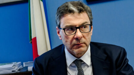 Varese: Giorgetti ringrazia il Newton, scuola dell’impresa