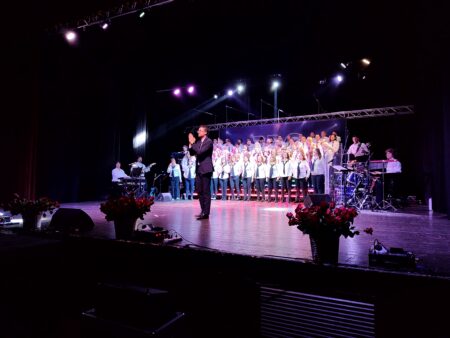 Varese: Mary e Ale, l'amore trionfa in un teatro solidale