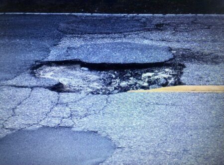 Busto: Vie e marciapiedi “gruviera”, ok alla manutenzione