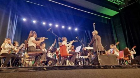 Busto: Sul palco del Manzoni debutta CreativArti