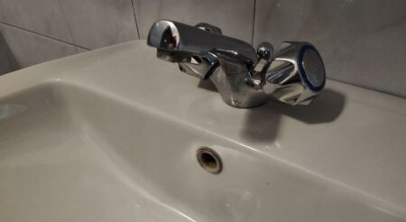 Cocquio: Acqua non potabile, ATS vieta il consumo