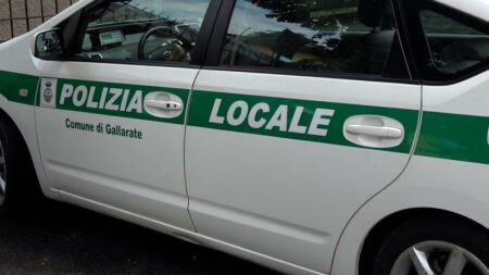 Gallarate: Lavoratori "in nero" in 2 autolavaggi e al mercato